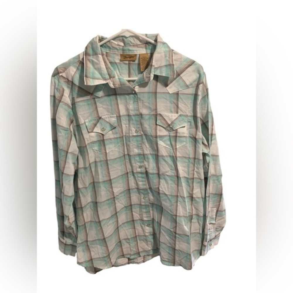Wrangler Women’s Blue Button Down Flannel Size XL .